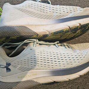 Under Armour HOVR White Neon Green athletic running gym shoes sneakers 10.5